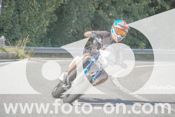 <h1 class="product-title">thumb_FF104360</h1>