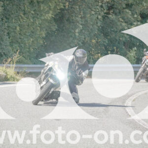 thumb_FF104401