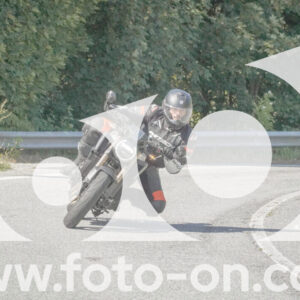 thumb_FF104405