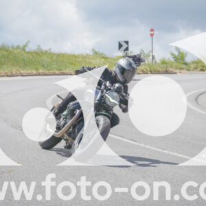 thumb_FF104427