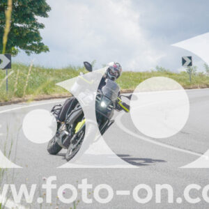 thumb_FF104434