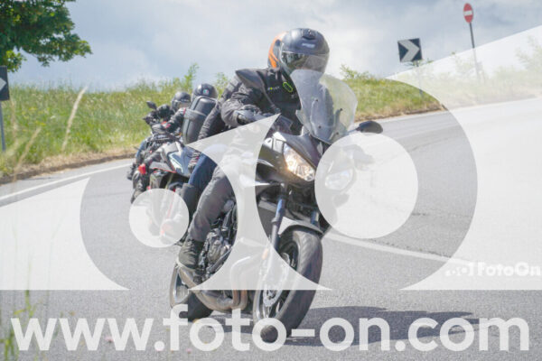 <h1 class="product-title">thumb_FF104453_1</h1>