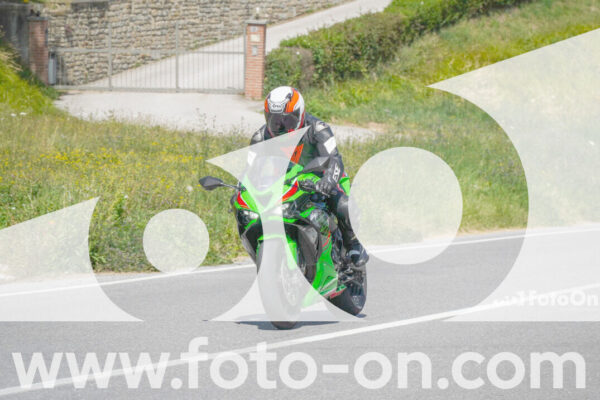 <h1 class="product-title">thumb_FF104509</h1>