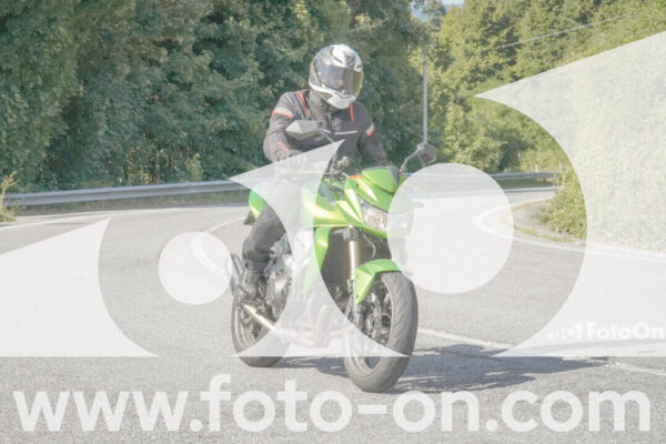 <h1 class="product-title">thumb_FF104573</h1>