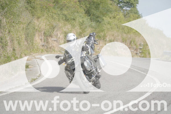 <h1 class="product-title">thumb_FF104585</h1>