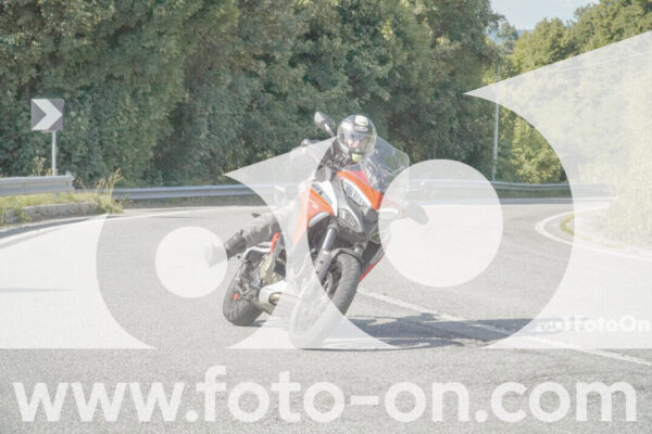 <h1 class="product-title">thumb_FF104597</h1>