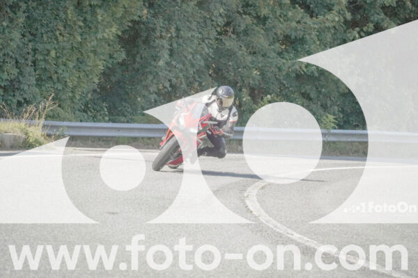 <h1 class="product-title">thumb_FF104611</h1>