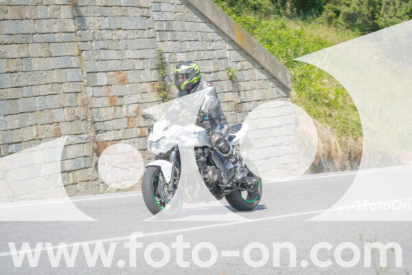 <h1 class="product-title">thumb_FF104637</h1>