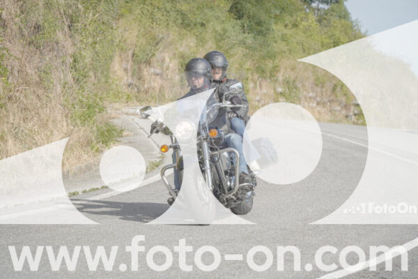 <h1 class="product-title">thumb_FF104638</h1>