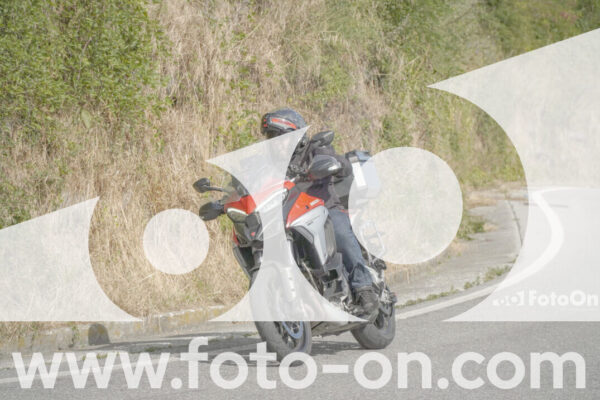<h1 class="product-title">thumb_FF104673</h1>