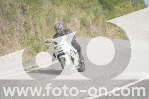 <h1 class="product-title">thumb_FF104693</h1>