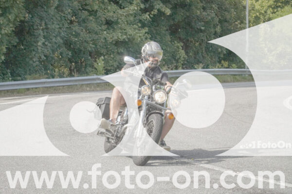 <h1 class="product-title">thumb_FF104712</h1>