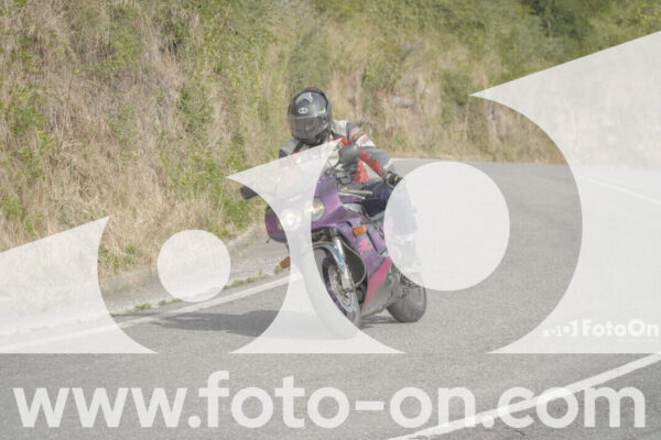 <h1 class="product-title">thumb_FF104822</h1>