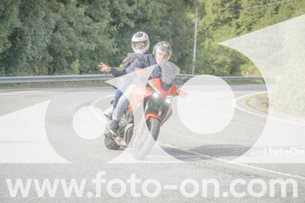 <h1 class="product-title">thumb_FF104847</h1>