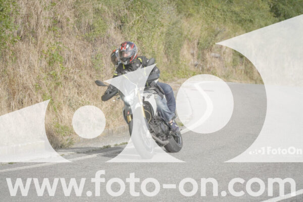 <h1 class="product-title">thumb_FF104860-1</h1>
