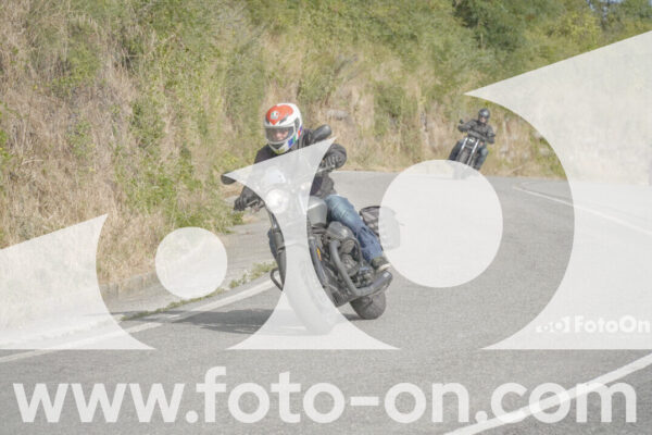 <h1 class="product-title">thumb_FF104881</h1>