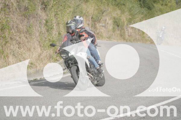 <h1 class="product-title">thumb_FF104889</h1>