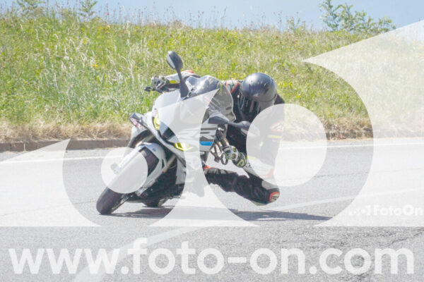 <h1 class="product-title">thumb_FF104905</h1>