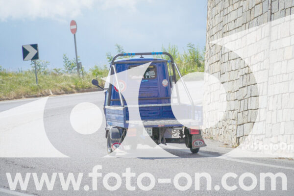 <h1 class="product-title">thumb_FF104937</h1>