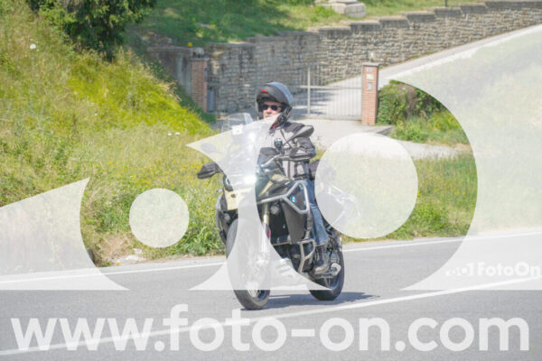 <h1 class="product-title">thumb_FF105148</h1>