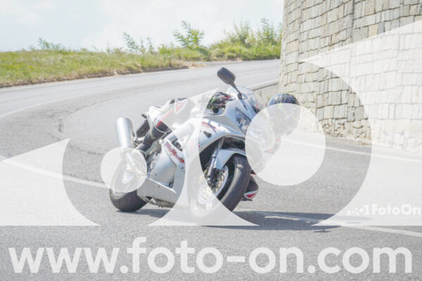 <h1 class="product-title">thumb_FF105318</h1>