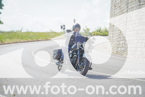 <h1 class="product-title">thumb_FF105418</h1>