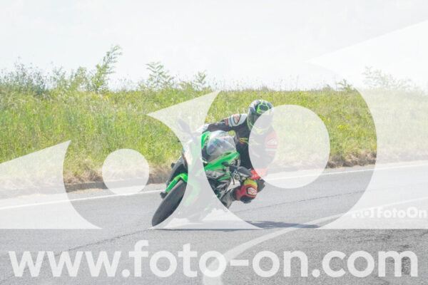 <h1 class="product-title">thumb_FF105533</h1>