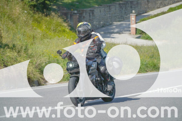 <h1 class="product-title">thumb_FF105558</h1>