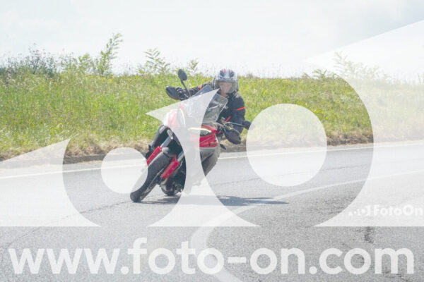 <h1 class="product-title">thumb_FF105584</h1>