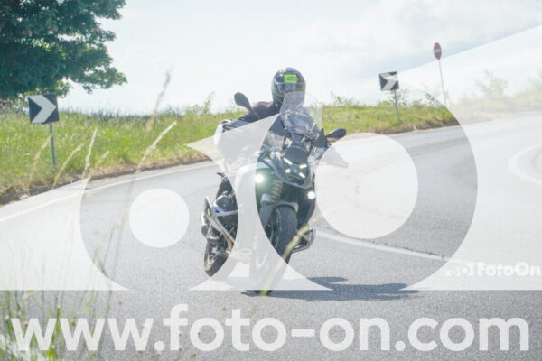 <h1 class="product-title">thumb_FF105593</h1>