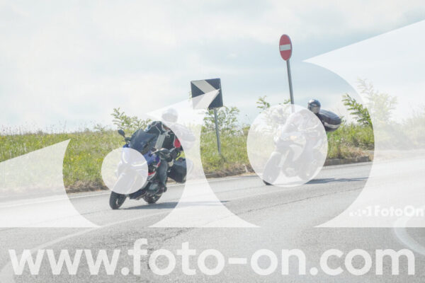 <h1 class="product-title">thumb_FF105664</h1>