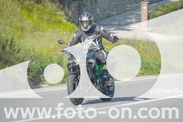 <h1 class="product-title">thumb_FF105680</h1>