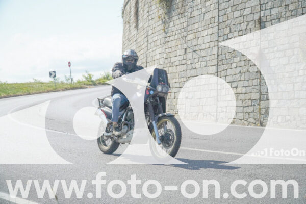 <h1 class="product-title">thumb_FF105703</h1>