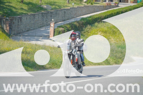 <h1 class="product-title">thumb_FF105897</h1>