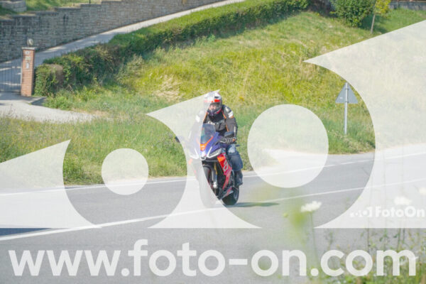 <h1 class="product-title">thumb_FF105903</h1>