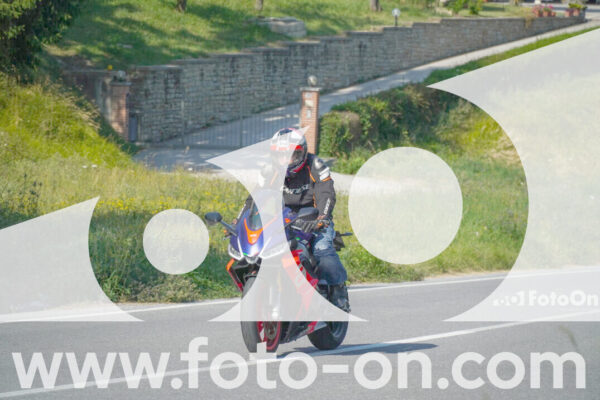 <h1 class="product-title">thumb_FF105907</h1>