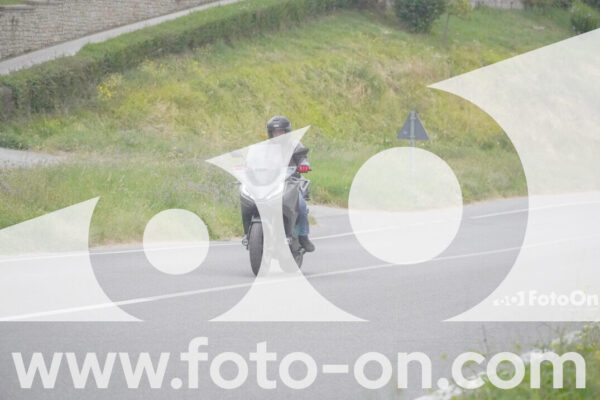 <h1 class="product-title">thumb_FF106739</h1>