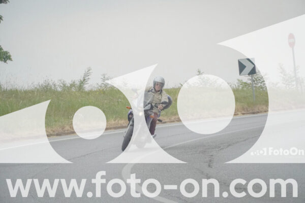 <h1 class="product-title">thumb_FF106758</h1>