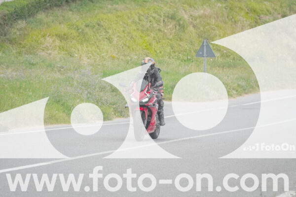 <h1 class="product-title">thumb_FF106762</h1>