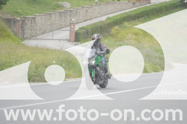 <h1 class="product-title">thumb_FF106771</h1>