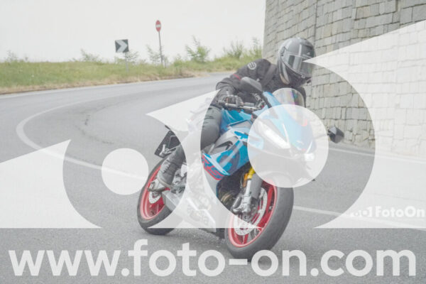 <h1 class="product-title">thumb_FF106783</h1>