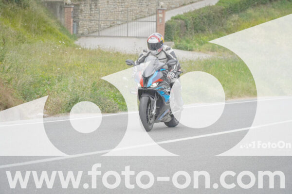 <h1 class="product-title">thumb_FF106794</h1>