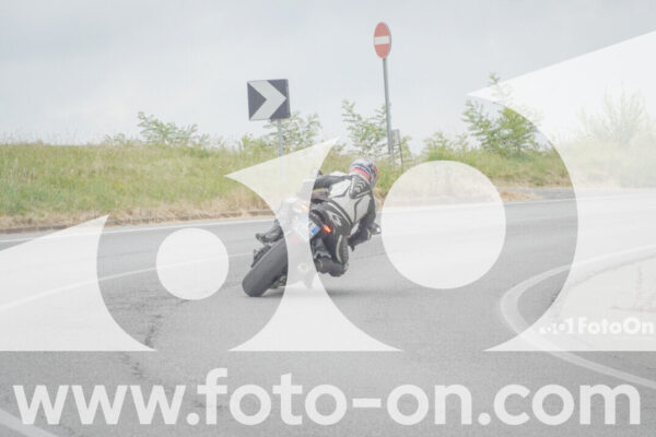 <h1 class="product-title">thumb_FF106802</h1>