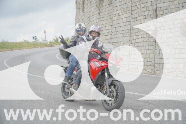 <h1 class="product-title">thumb_FF106820</h1>