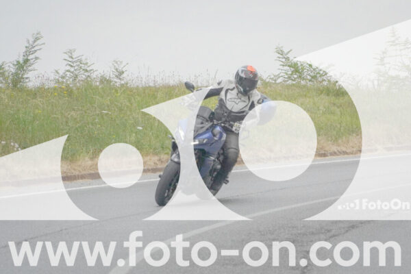 <h1 class="product-title">thumb_FF106845</h1>
