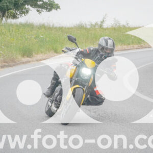 thumb_FF106860