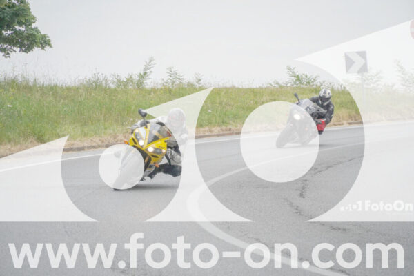 <h1 class="product-title">thumb_FF106866</h1>