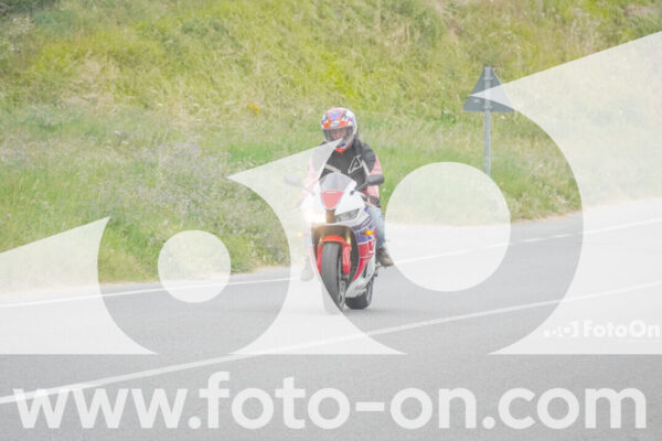 <h1 class="product-title">thumb_FF106869</h1>