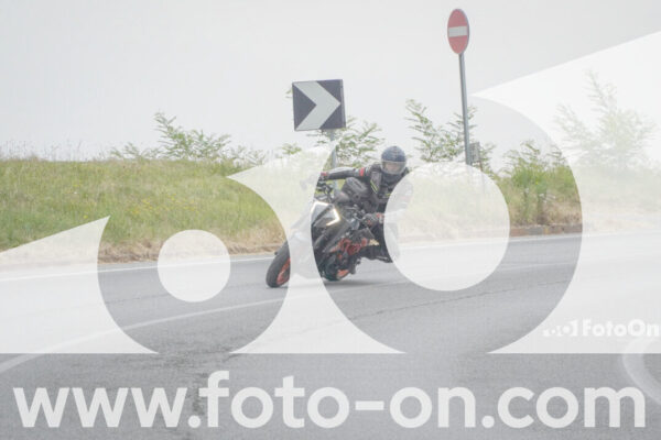 <h1 class="product-title">thumb_FF106913</h1>