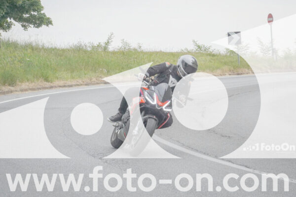 <h1 class="product-title">thumb_FF106931_1</h1>